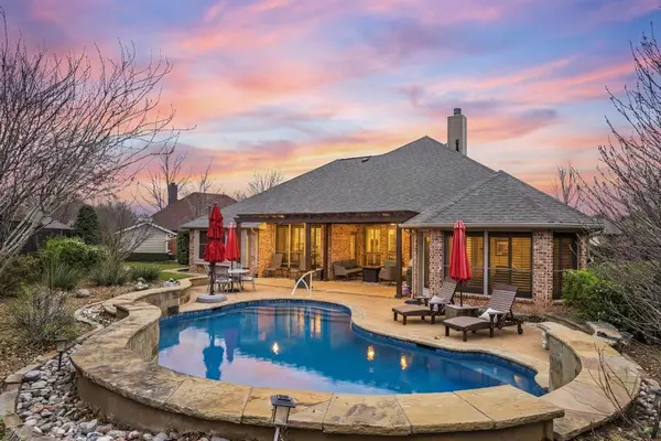 3612 Texas Trail,  Hurst,  TX 76054