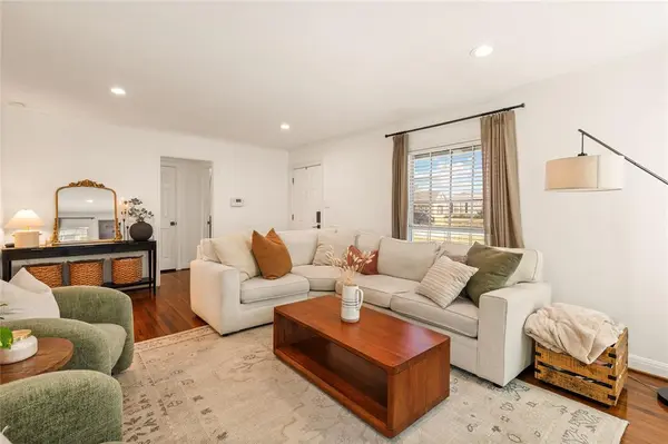 4216 Locke Avenue, Fort Worth, TX 76107