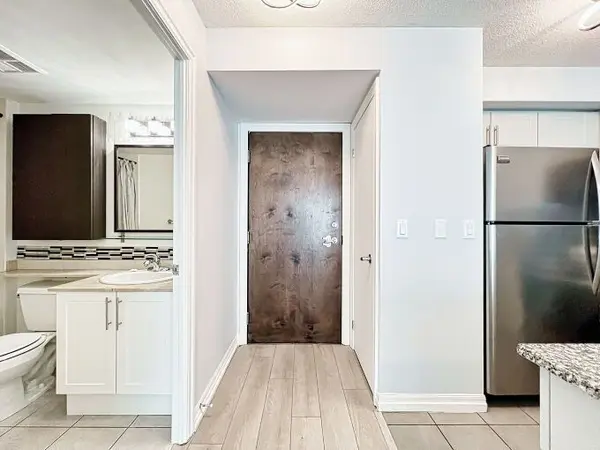 16 Yonge ST #803, Toronto C01, ON M5E 2A1