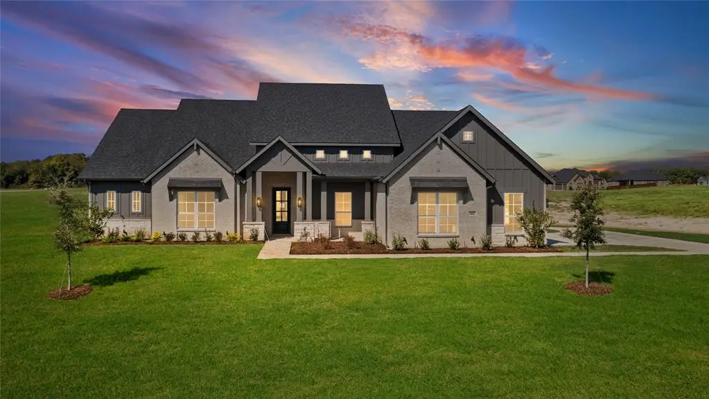 162 Aiden Drive, Waxahachie, TX 75165