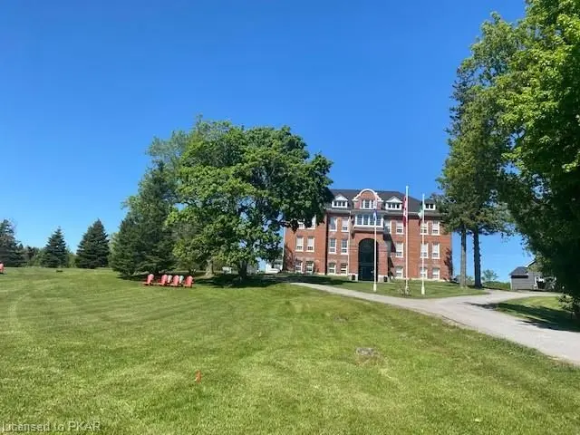 1354 Young's Point RD #101, Selwyn, ON K0L 2H0