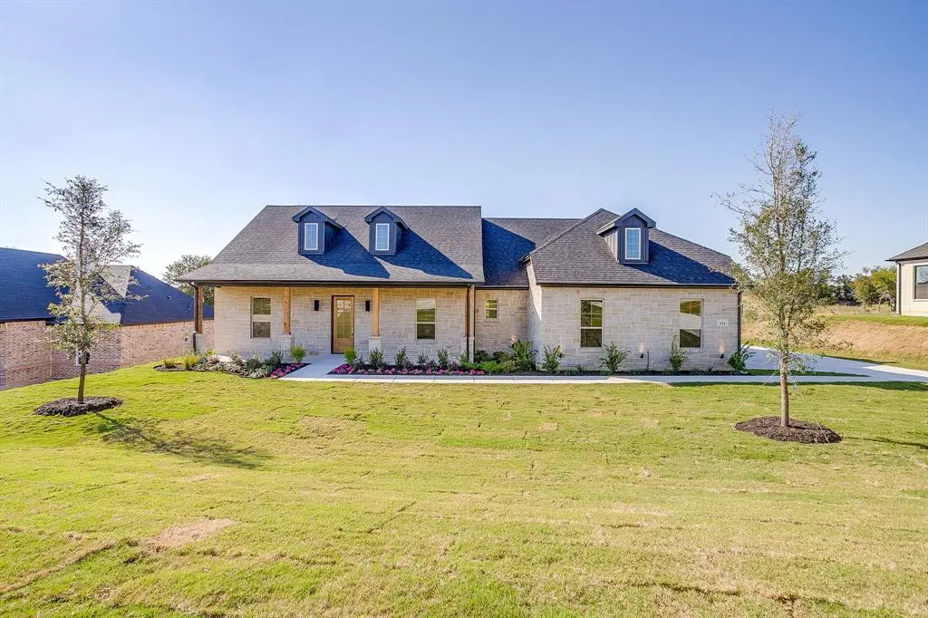 324 Slimp Bluff, Azle, TX 76020