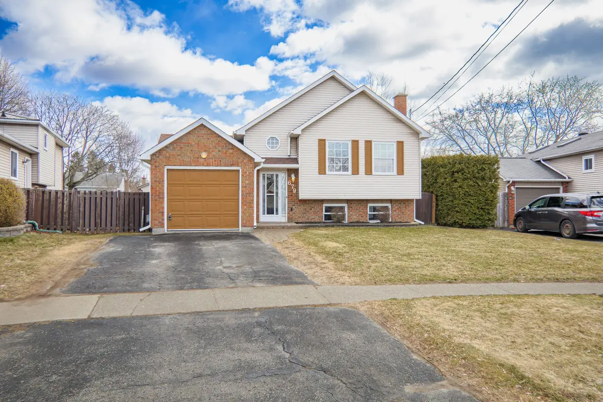 679 Mackechnie CRES, Cobourg, ON K9A 4Y1