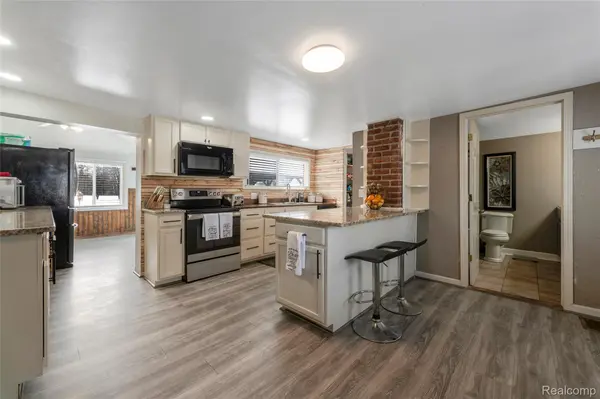 26560 26 Mile RD, Chesterfield Township, MI 48051