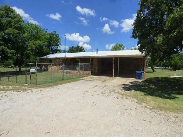 309 E 10th Street, Cisco, TX 76437