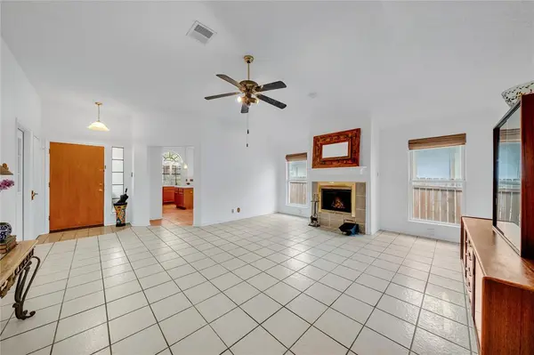 1133 Lago Vista Street, San Marcos, TX 78666