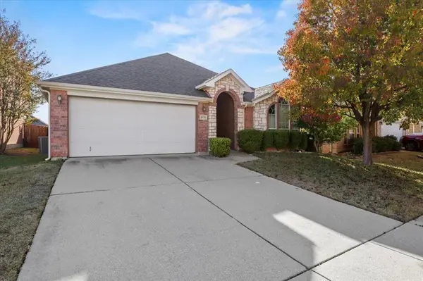 4528 Dragonfly Way, Fort Worth, TX 76244