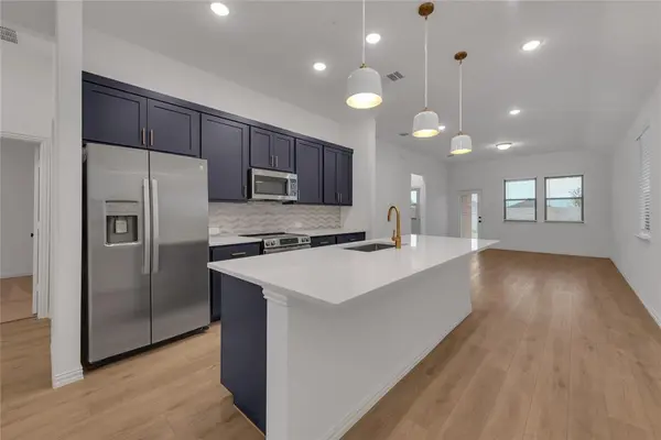 529 Waterhouse Lake Drive, Anna, TX 75409