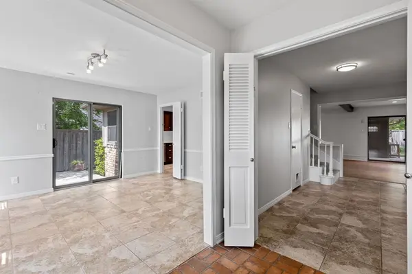 10510 Ravenscroft Drive, Dallas, TX 75230