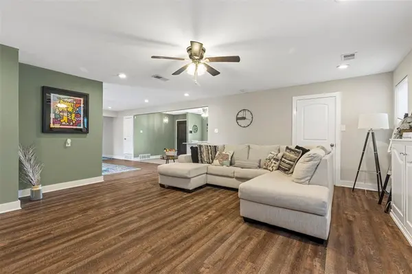 2425 Larchmont Drive, Mesquite, TX 75150