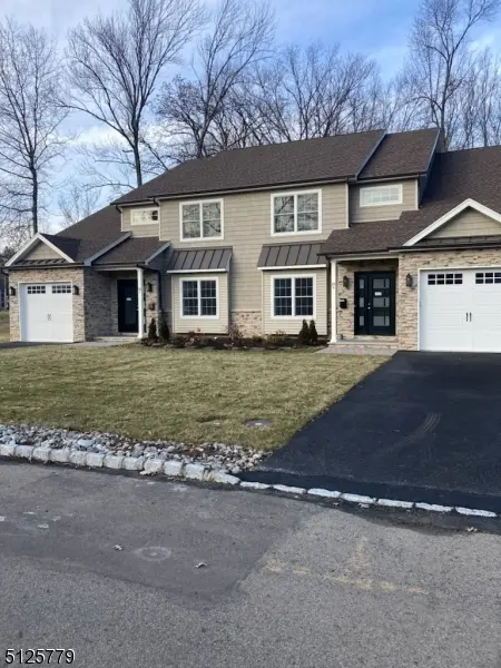 10 1St St, New Providence Boro, NJ 07974