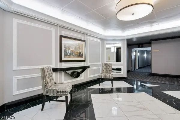 2 Claridge Dr. 4FW, Verona Twp., NJ 07044