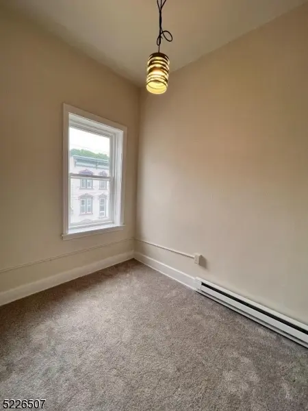 152 S Main St, Phillipsburg Town, NJ 08865