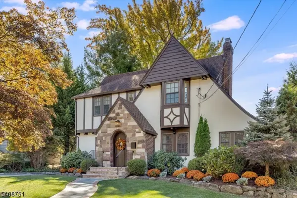 11 Valhalla Way, Verona Twp., NJ 07044