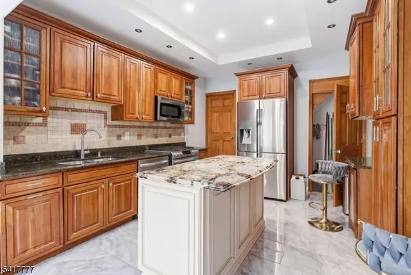 328 E 30Th St, Paterson City, NJ 07504