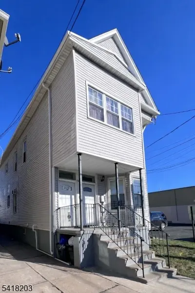 546 S Broad St, Elizabeth City, NJ 07202