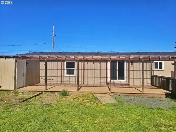 591 SE CARROL ST, Winston, OR 97496