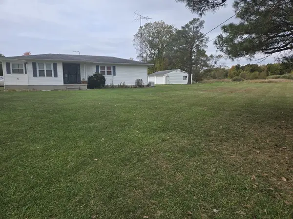 14134 N Holly RD, Holly Twp, MI 48442