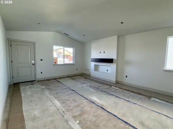 876 E Kinsley AVE, Hermiston, OR 97838