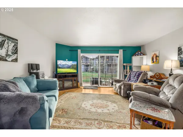 1802 NE HOGAN DR, Gresham, OR 97030