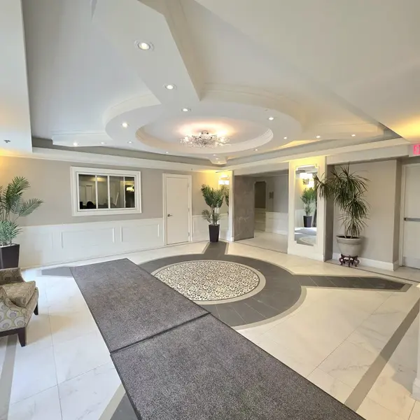 28 Prince Regent ST #335, Markham, ON L6C 0V5