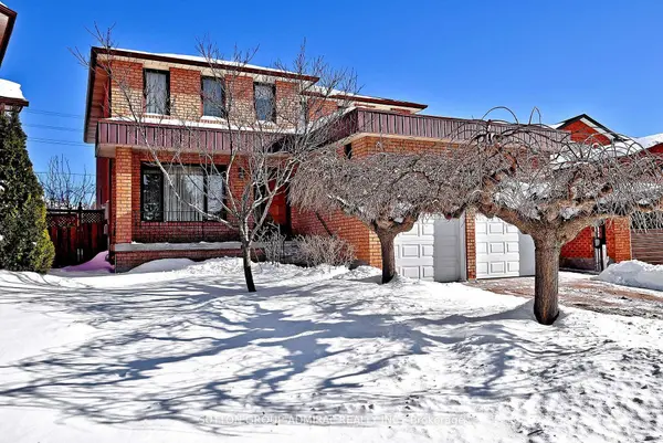 45 Royal Garden BLVD, Vaughan, ON L4L 7C4