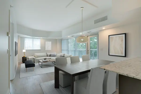 8302 Islington AVE #302, Vaughan, ON L4L 0E6