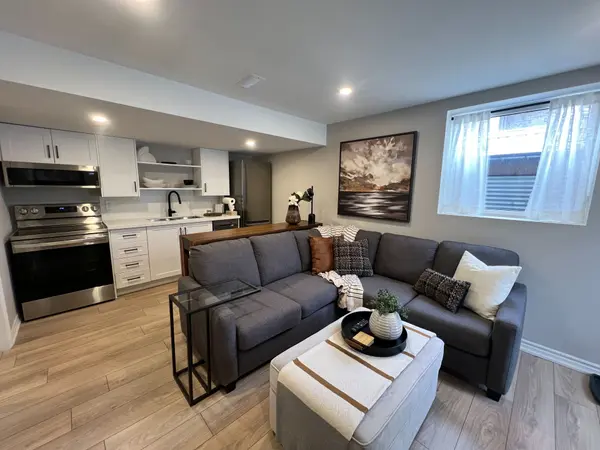 40 Cupples Farm LN #Lower, East Gwillimbury, ON L0G 1M0