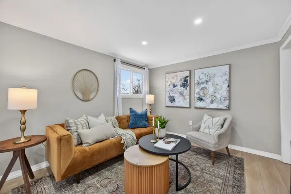 41 Hemingway CRES, Barrie, ON L4N 5G2