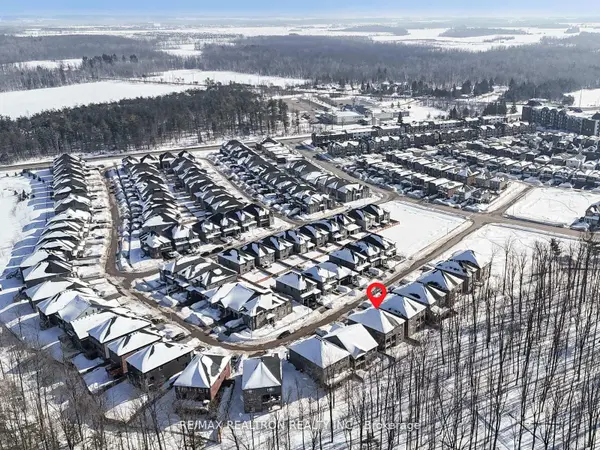 27 Franklin TRL, Barrie, ON L9J 0J1