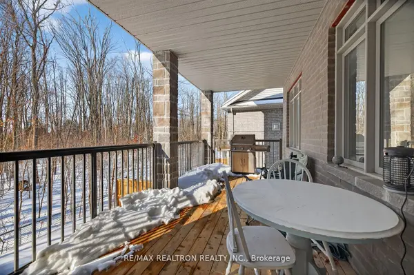 27 Franklin TRL, Barrie, ON L9J 0J1