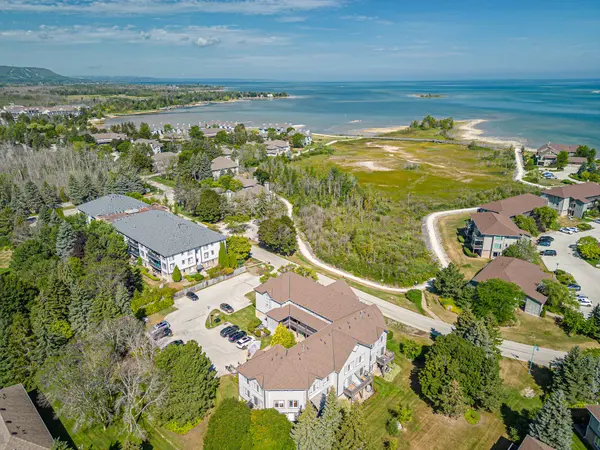 711 Johnston Park AVE #12, Collingwood, ON L9Y 5C7