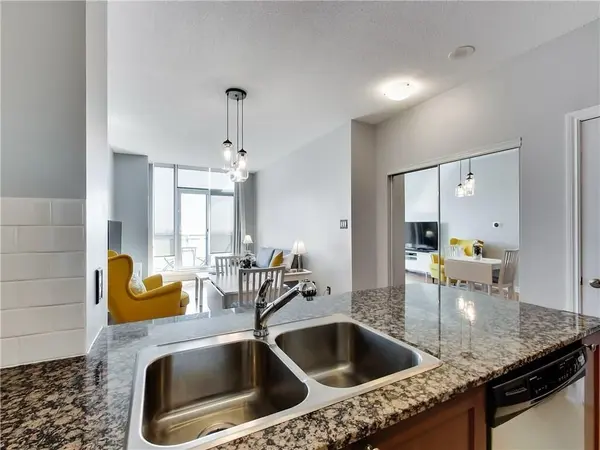 3525 Kariya DR #3101, Mississauga, ON L5B 0C2