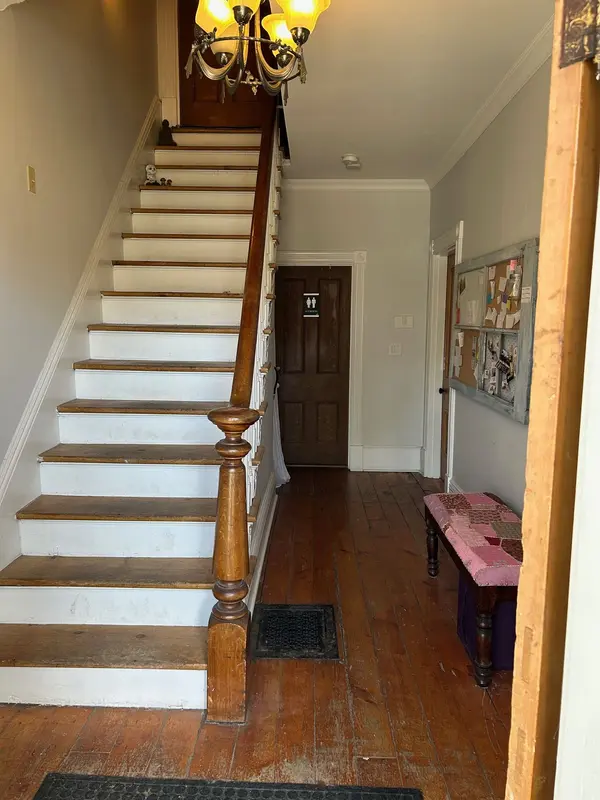 87 Main ST N #1, Milton, ON L9T 1N4