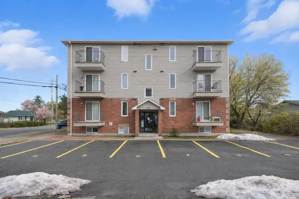 902 Notre Dame ST #100, Russell, ON K0A 1W0