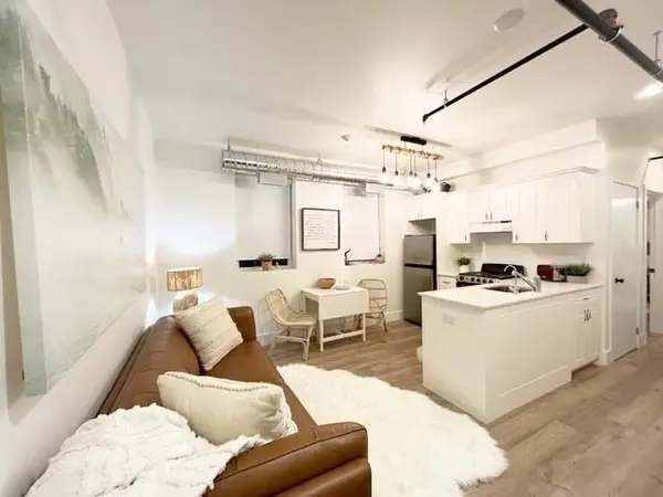 1354 Young's Point RD #101, Selwyn, ON K0L 2H0