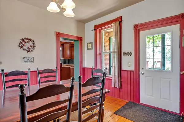 136 County 4 RD, Douro-dummer, ON K9L 1V6