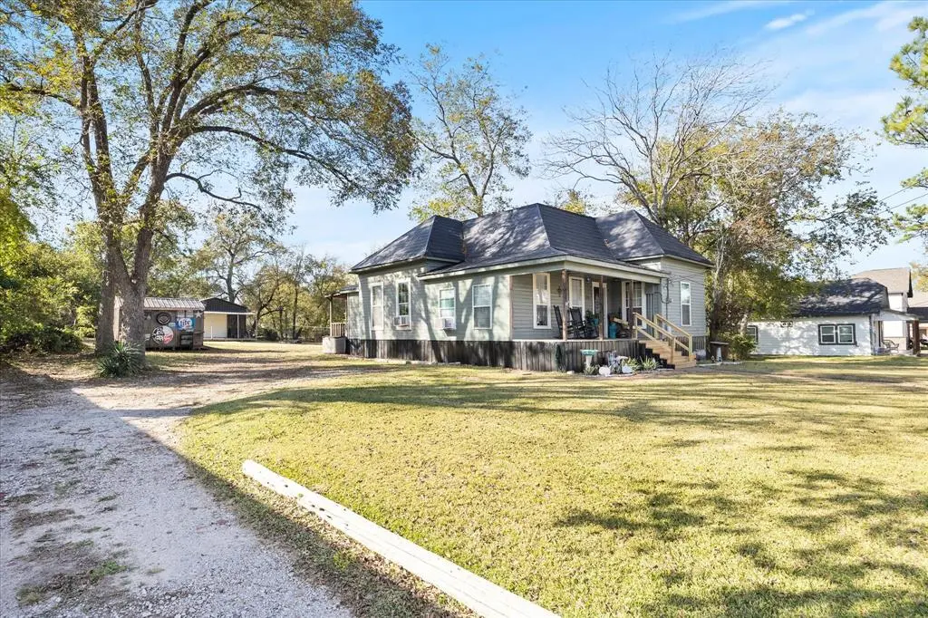1216 Wesley Street, Greenville, TX 75401