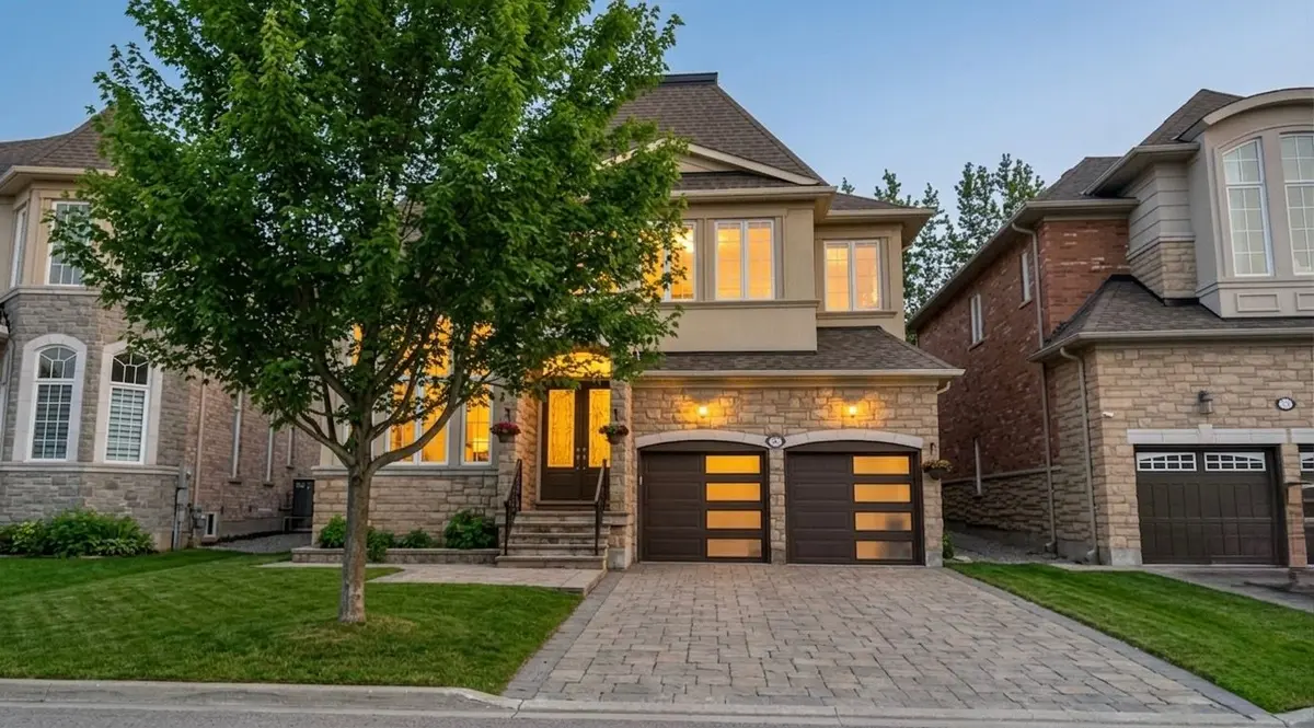 64 Heintzman CRES, Vaughan, ON L6A 4T1