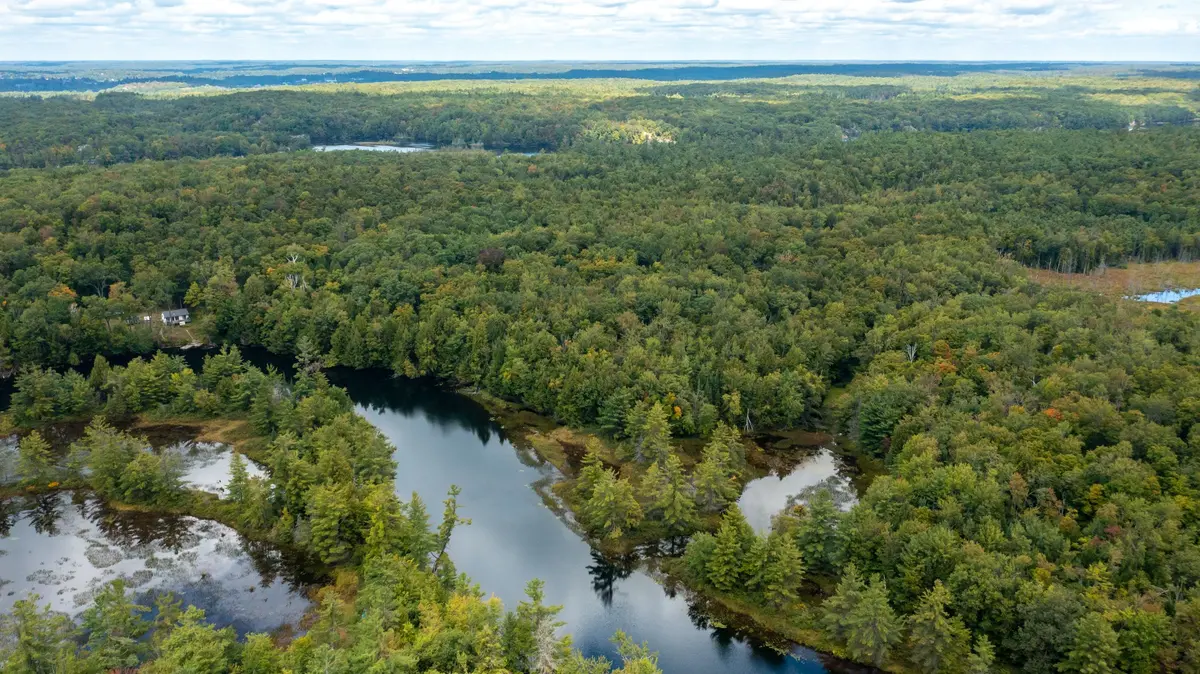 0 Muskoka River N/A, Bracebridge, ON P1L 0K3