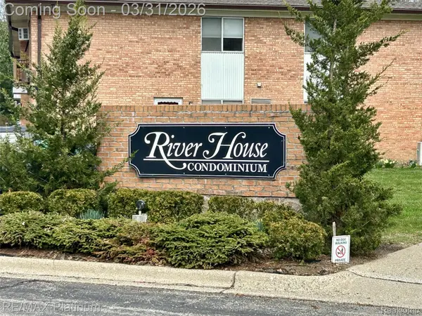 1229 Island DR #204, Ann Arbor, MI 48105