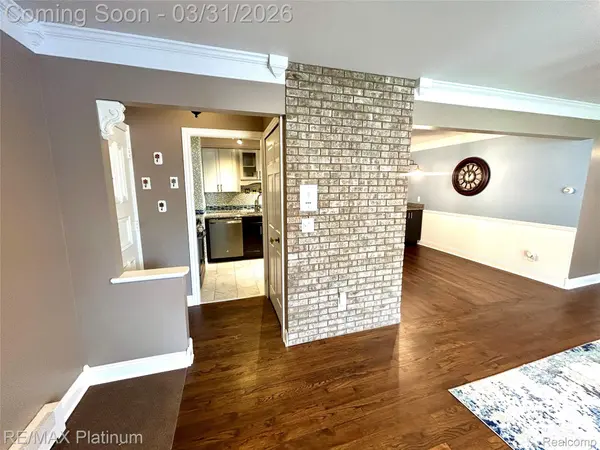 1229 Island DR #204, Ann Arbor, MI 48105