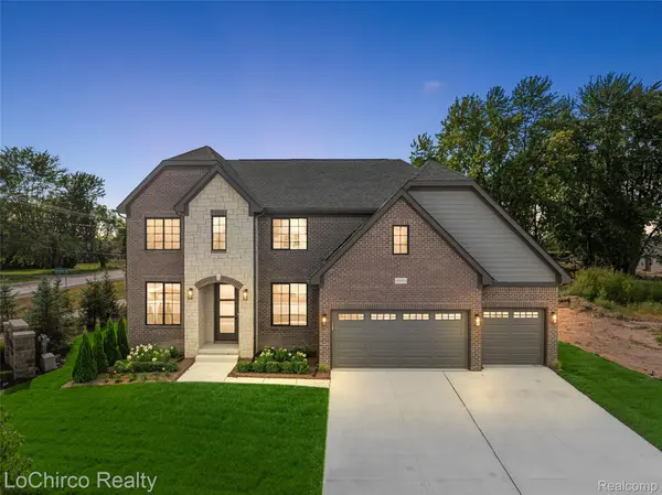 49579 Langford DR, Macomb Township, MI 48044