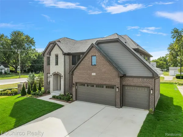 49579 Langford DR, Macomb Township, MI 48044