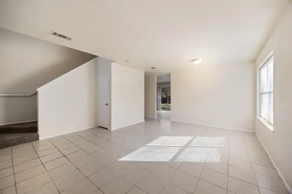 211 Prentice Drive, Seagoville, TX 75159