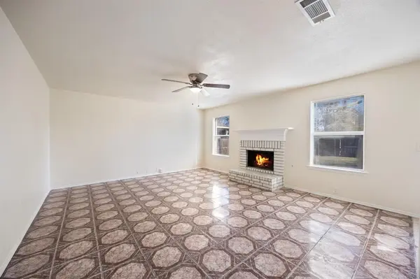 211 Prentice Drive, Seagoville, TX 75159