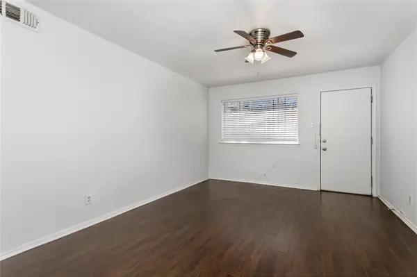 5722 Gaston Avenue #H, Dallas, TX 75214