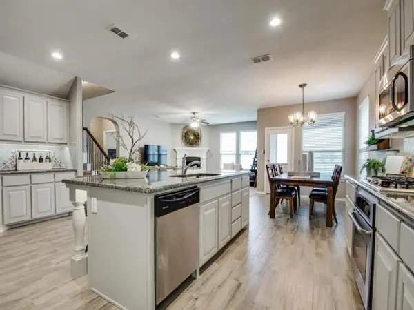 612 Gannet Trail, Argyle, TX 76226