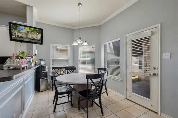 1204 Hayden Lane, Savannah, TX 76227