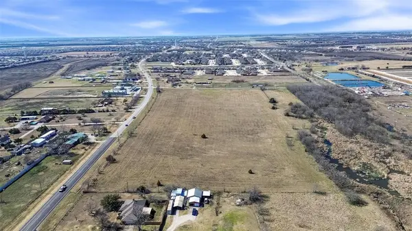 703 E Cook Street, Josephine, TX 75189